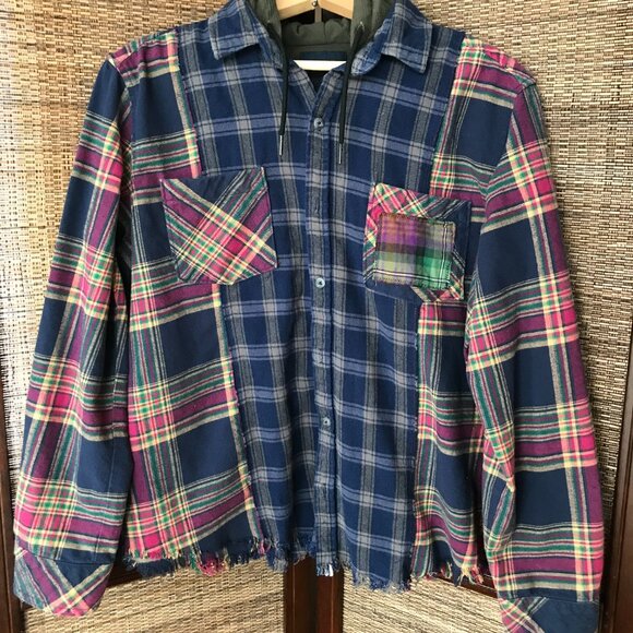 Oversized Patchwork Hoodie, Size M-L: Funky Button-Down Flannel Shirt Jacket - Picture 8 of 10